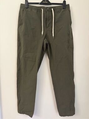 Vuori Barren Explorer Pant Classic Fit
 Mens L Green/Kale